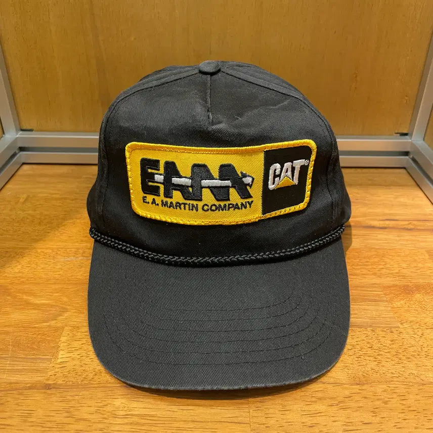 [BUNJANG] E.A. Martin Logo Cotton Vintage Cap / E.A. Martin Logo Cap