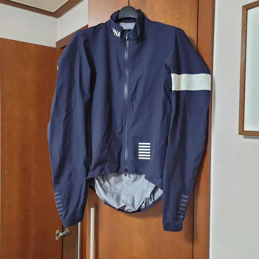 [BUNJANG] Rapha Pro Team Gore-Tex Rain Jacket (Navy, RCC) / 라파 프로팀 고어텍스 레인 재킷 (네이비, RCC)