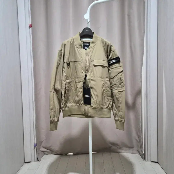 [BUNJANG] National Geographic Beige Bomber Jacket / 내셔널지오그래픽 봄버 자켓 베이지.새상품