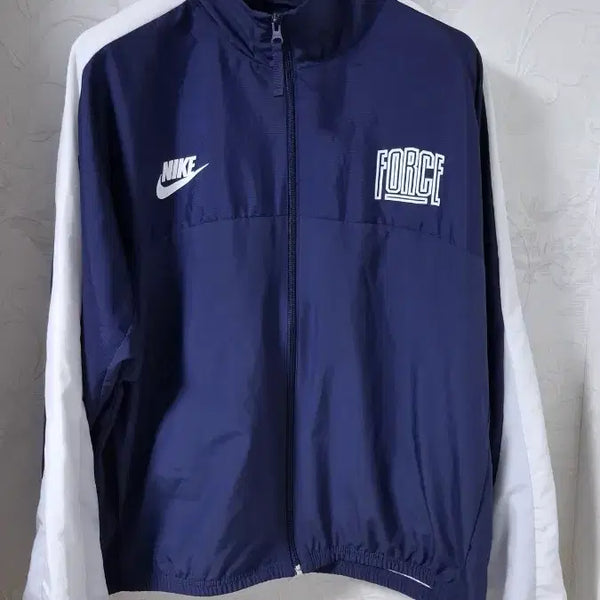 [BUNJANG] Nike Force Oversized Lightweight Windbreaker Jacket / (24ss) 나이키 오버핏 경량 바람막이 105