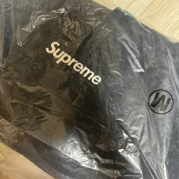 [BUNJANG] Supreme Box Logo Crewneck Black 24FW M / 슈프림 박스로고 블랙 24fw M