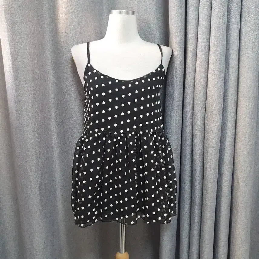 [BUNJANG] Daisy Dot Sleeveless Top / 데이지도트 슬리브리스