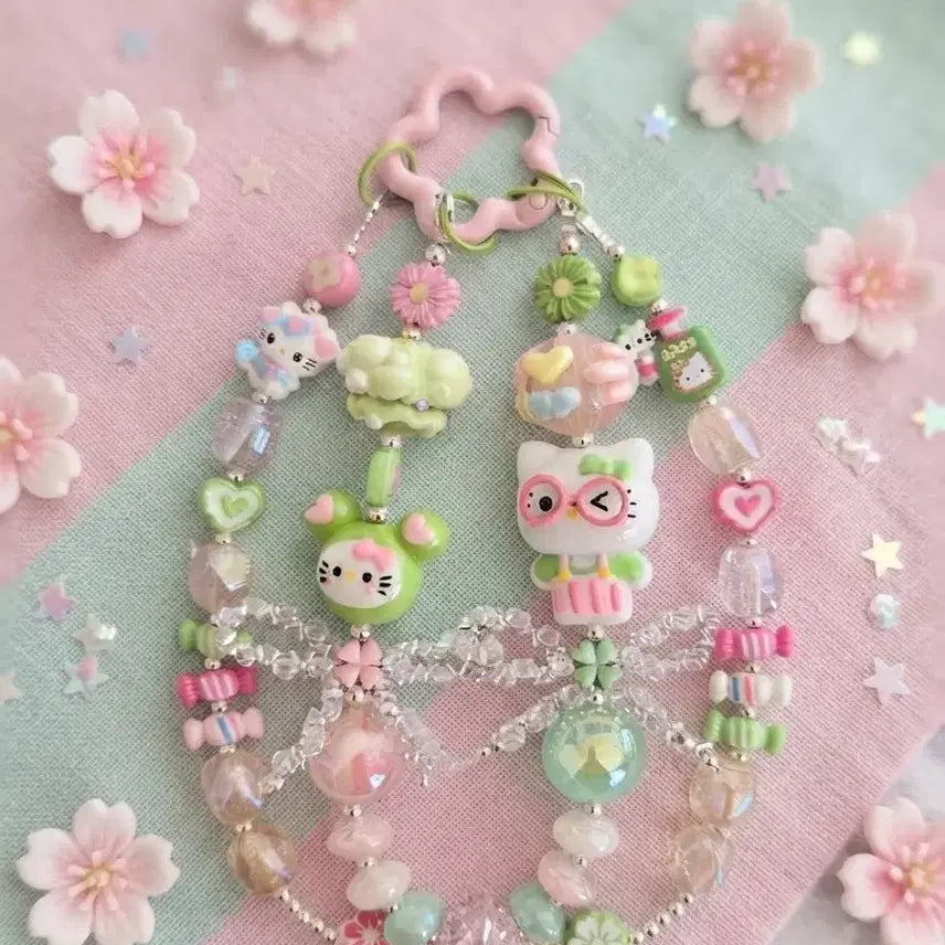 [BUNJANG] Hello Kitty Cherry Blossom Beaded Keychain / 키티 비즈 키링 벚꽃