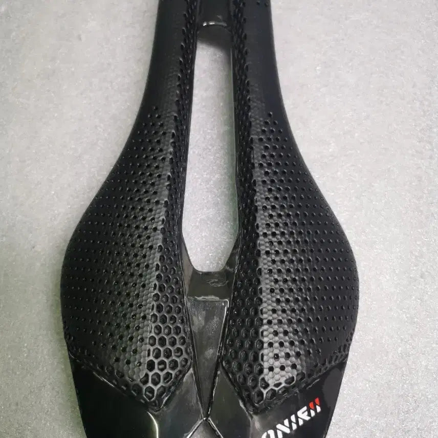 [BUNJANG] ONIRII ONE TT 3D Carbon Saddle W132mm H240mm / ONIRII ONE TT 3d  카본 안장 W132mm H240mm