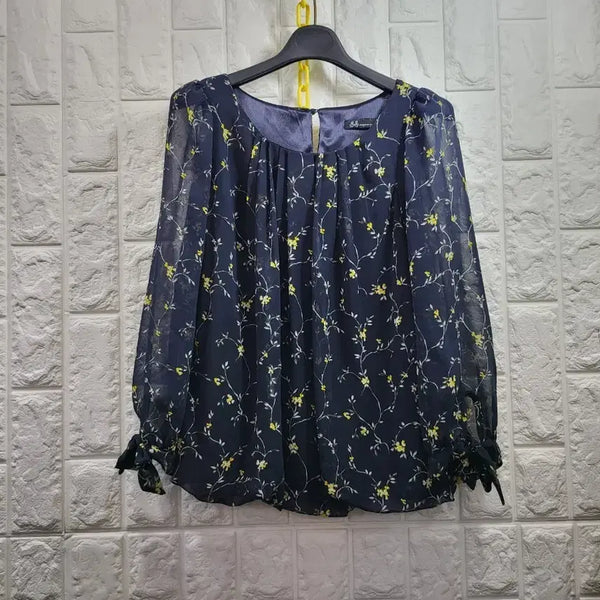 [BUNJANG] Floral Patterned Blouse with Ribbon Detail / 패턴 블라우스
