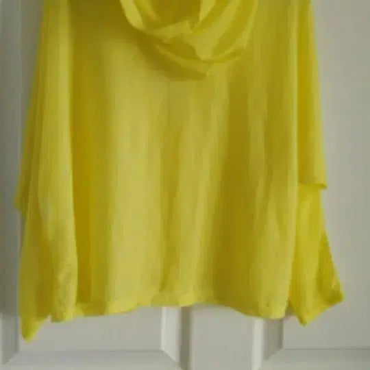 [BUNJANG] Yellow Hoodie / 노란색 후드티F