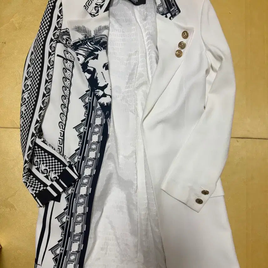 [BUNJANG] Versace Greek Mythology Print Open Jacket Blazer / VERSACE 베르사체 그리스 신화 프린팅 오픈 자켓 블레이저 40 사이즈 여성 국내 55 사이즈