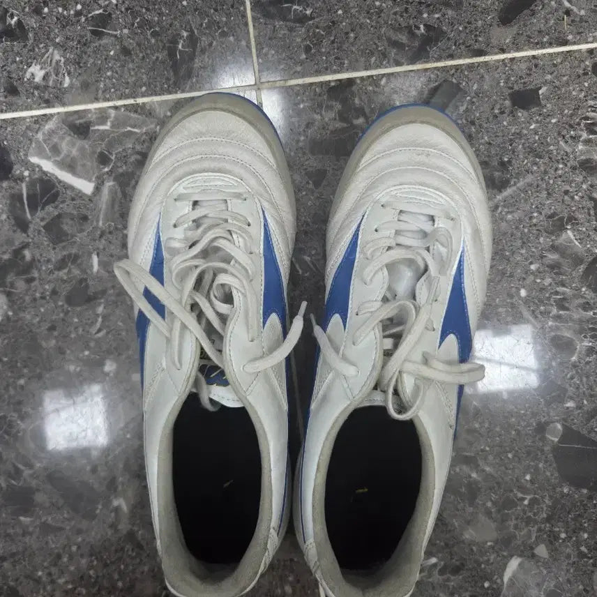 [BUNJANG] Mizuno Futsal Shoes Size 260 / 미즈노 풋살화 260