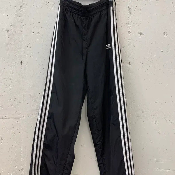 [BUNJANG] Adidas Three-Stripes Side Track Training Pants Black / 아디다스 삼선 사이드 트랙 트레이닝 바지 블랙