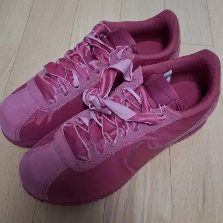 [BUNJANG] Nike Cortez Women's Size 240 / 여자 나이키 코르테즈 240사이즈 새상품 판매합니다!