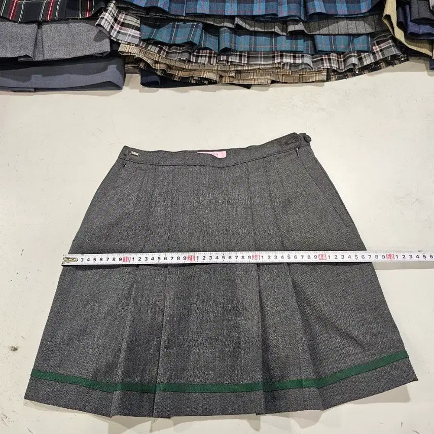 [BUNJANG] Used School Skirt Size 71 (Short Length) / 중고 교복치마 사이즈 71 짧치