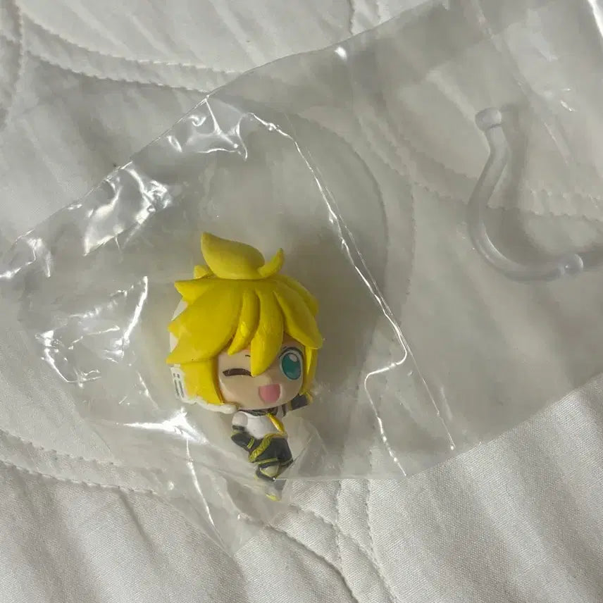 [BUNJANG] Kamamine Ren Happy Jump Gacha Figure / 카마미네 렌 해피점프 가챠