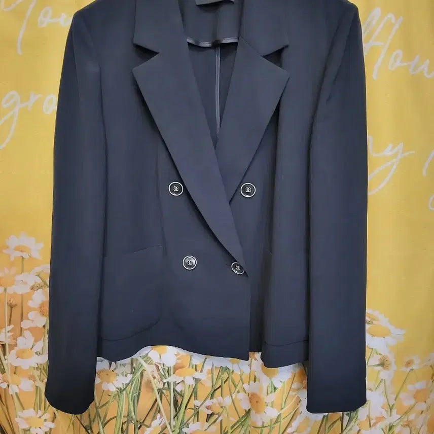 [BUNJANG] Kenneth Lady 2023 Double Button Single-Layer Jacket (Size 66) / 66M]    케네스레이디2023       더블 버튼 홑겹재킷