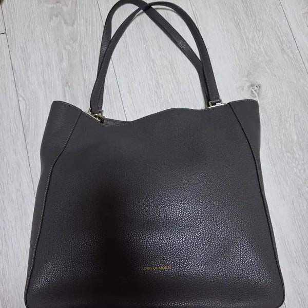 [BUNJANG] Louis Quatorze Leather Shoulder Bag / 루이까또즈 가죽 숄더백 최상급