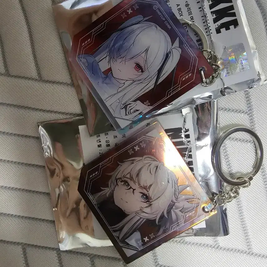 [BUNJANG] Nendoroid Cinderella Eve Hologram Keychain Bundle Set / 니케 홀로그램 키링 신데렐라 에이브 일괄