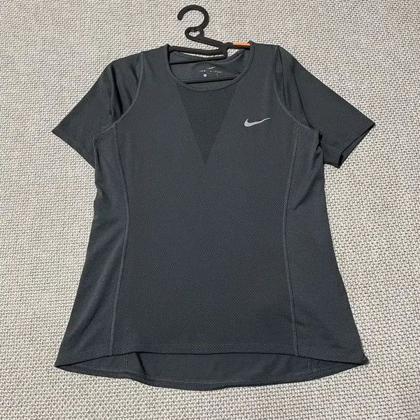 [BUNJANG] Nike Women's Performance Short Sleeve T-Shirt L / L 나이키 여성 기능성 반팔티 B.8203