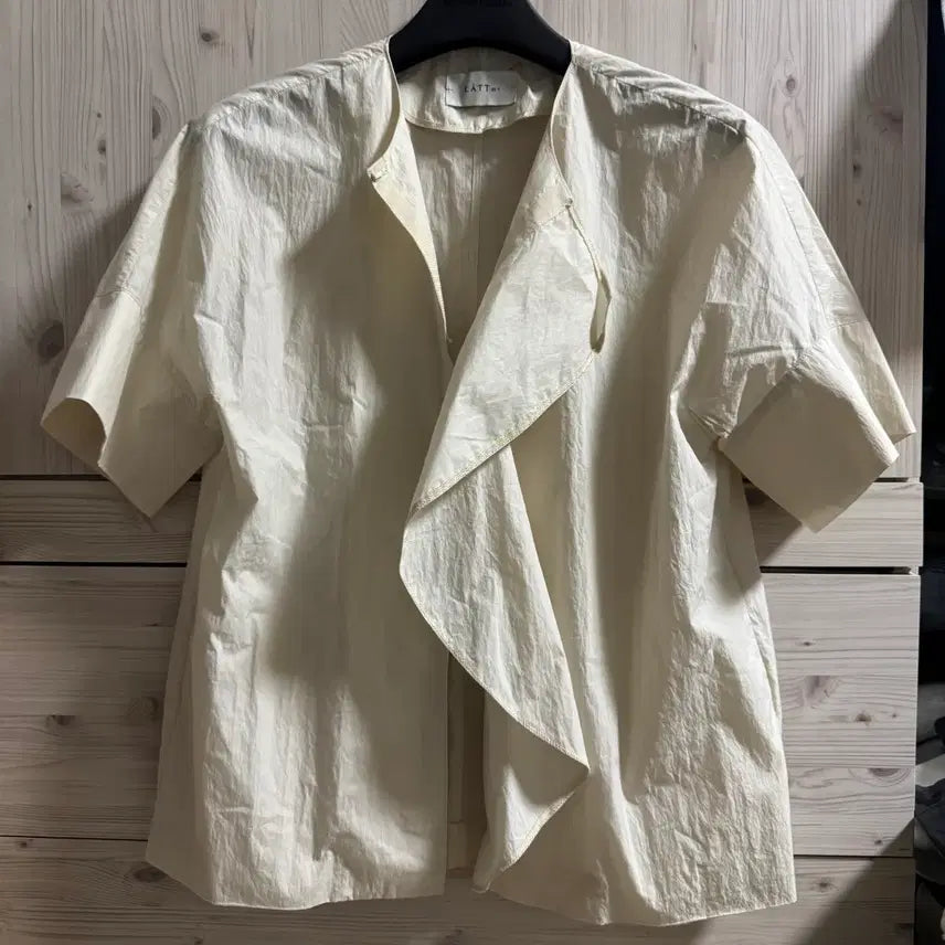 [BUNJANG] LATT by T Nylon Blend Short Sleeve Blouse / 한섬) latt by T 랫 나일론 혼방 반팔 블라우스
