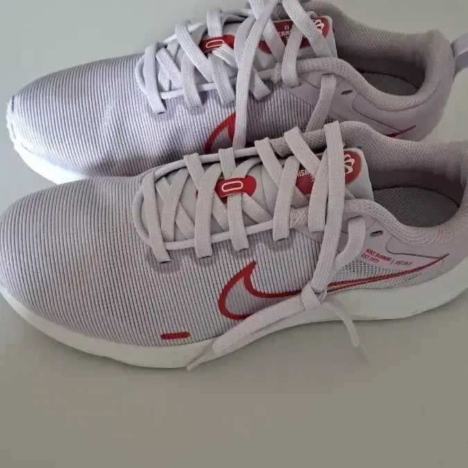 [BUNJANG] Nike Women's Athletic Shoes Size 240 / 나이키 여자 운동화 240사이즈 새상품 판매합니다!
