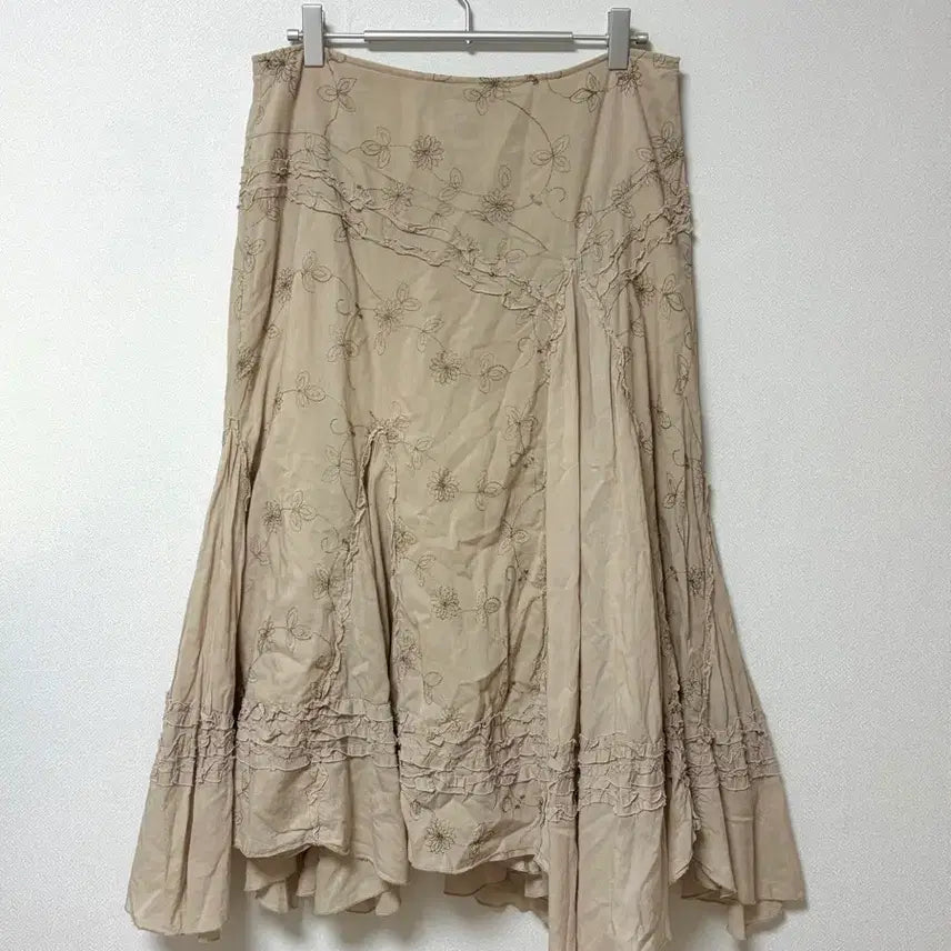 [BUNJANG] Bohemian Embroidered Ruffled Goth Hippie Maxi Skirt / 보헤미안 롱스커트 긱시크 고스 히피 자수 프릴