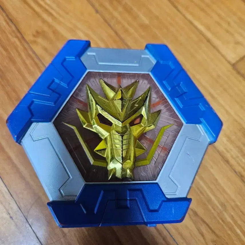 [BUNJANG] Magic Warrior YU-KENDO Hexagonal Dragon Head Keyholder / 마법전사 유캔도 키홀더