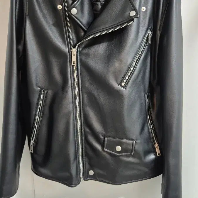[BUNJANG] Black Leather Jacket / 블랙 레더 자켓