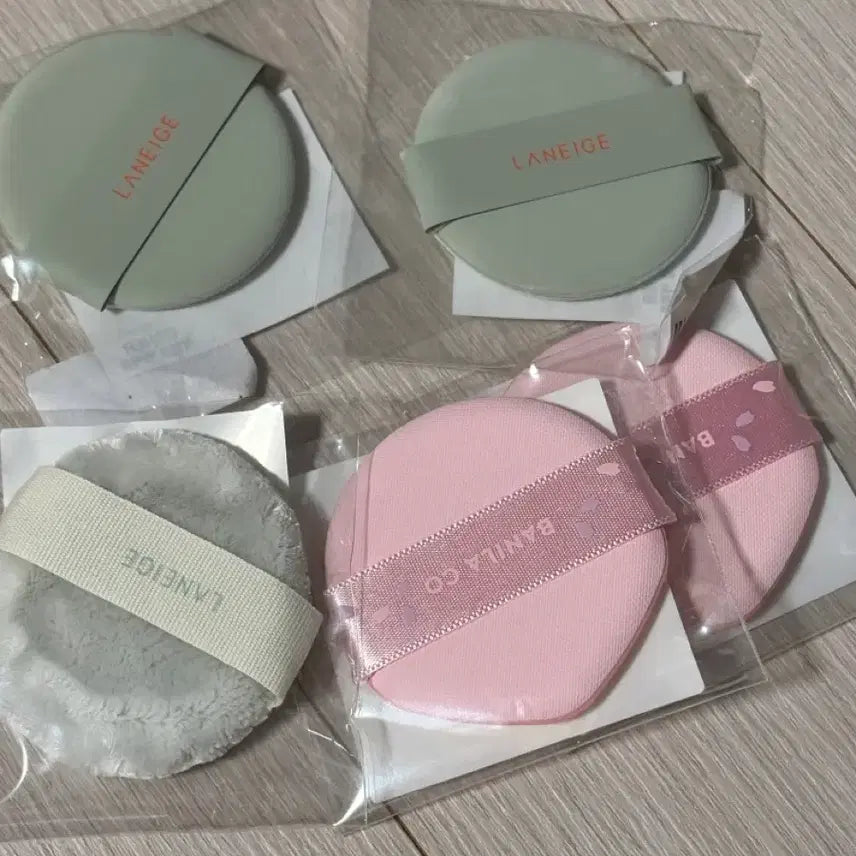 [BUNJANG] Laneige & Banila Co. Cushion Puff Bundle Set / 라네즈 / 바닐라코 쿠션 퍼프 일괄