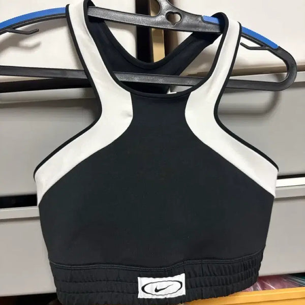 [BUNJANG] Nike Training Sports Bra Black/White / 나이키 트레이닝 스포츠 브라 블랙 화이트