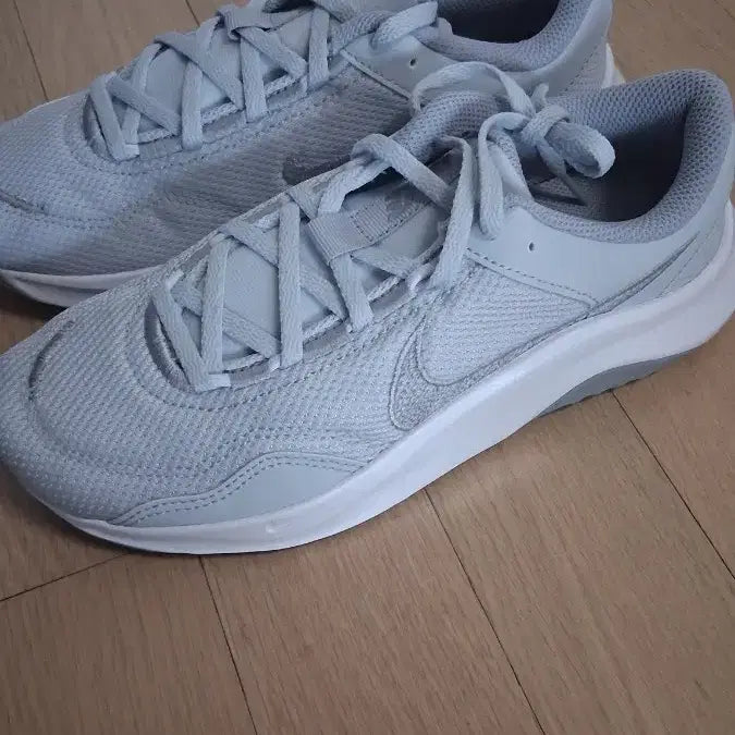 [BUNJANG] Nike Women's Sneakers - Size 240 - New / 나이키 여자 운동화 240사이즈 새상품 판매합니다!