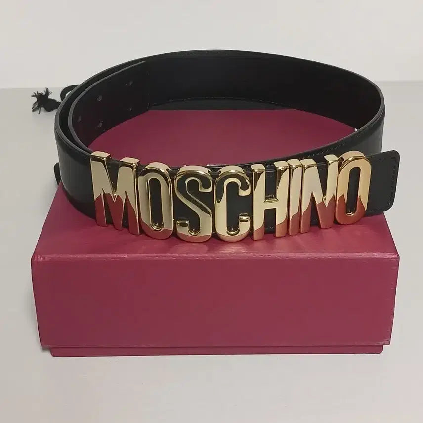 [BUNJANG] Moschino Gold Logo Women's Belt 38 / 모스키노 로고 여성벨트 38