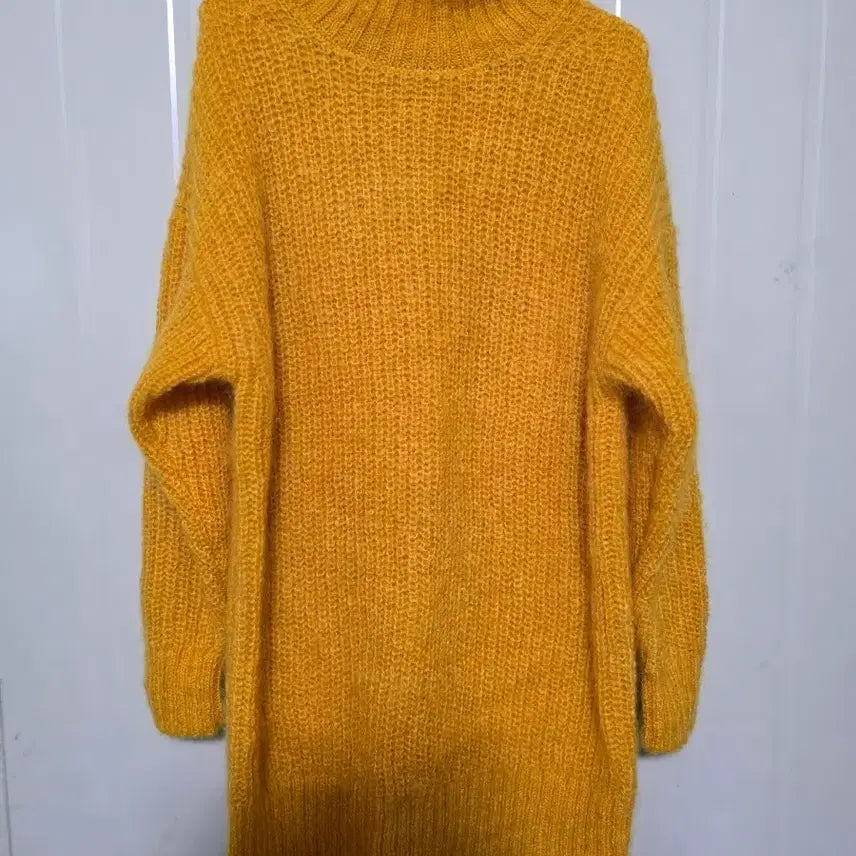 [BUNJANG] COS Yellow Turtleneck Knit Sweater S / COS 노란색 터틀넥 니트 S