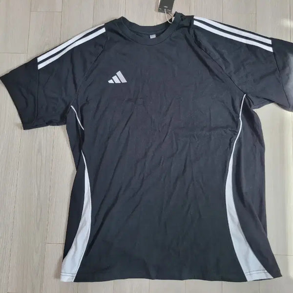 [BUNJANG] Adidas Short Sleeve T-Shirt / 아디다스 반팔티 팔아요