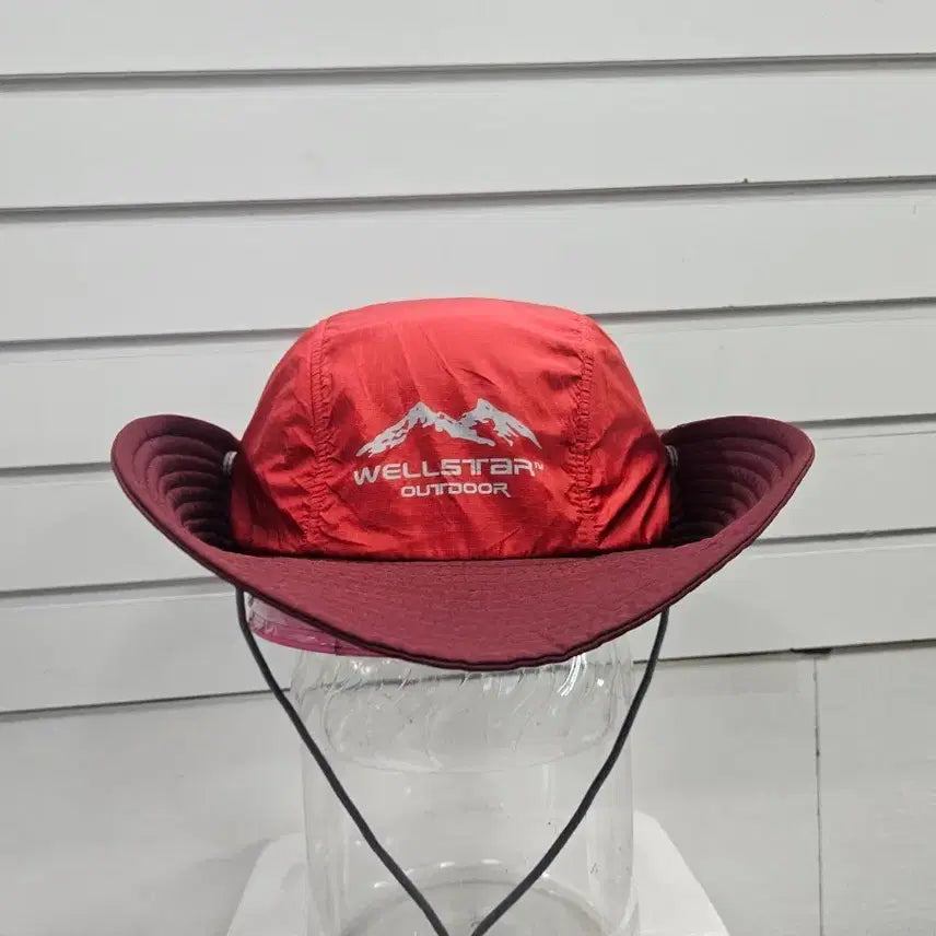 [BUNJANG] Red Burgundy Windbreaker Fabric Hiking Hat / 레드  버건디  바람막이원단  등산모자/보물찾기천사