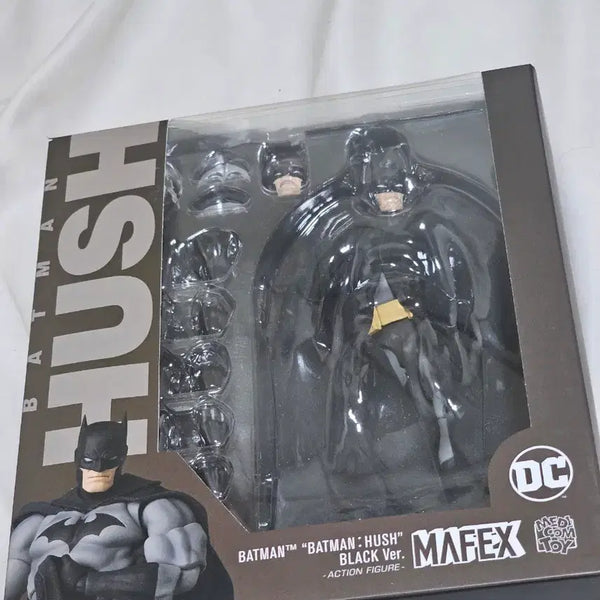 [BUNJANG] Mafex Batman Hush Black Ver. Action Figure / MAFEX 마펙스 배트맨 허쉬 블랙 Ver.