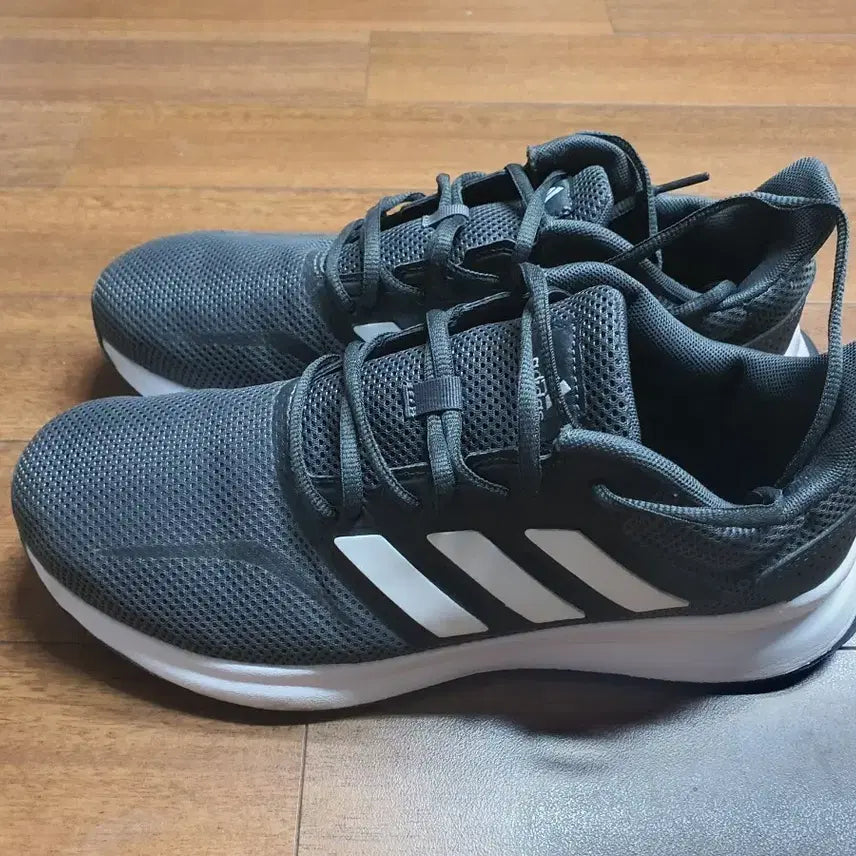 [BUNJANG] Adidas Running Shoes Dark Grey/White 255 / 아디다스 운동화 다크 그레이/화이트 255