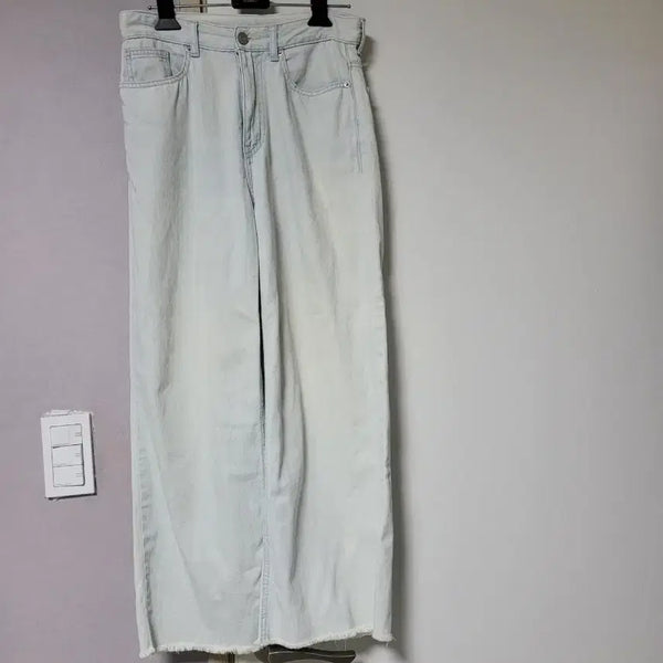 [BUNJANG] 8 Seconds Light Wash Wide Denim Pants (Size 26-27) / 에잇세컨즈  연청 와이드 데님이에요 26~27 사이즈