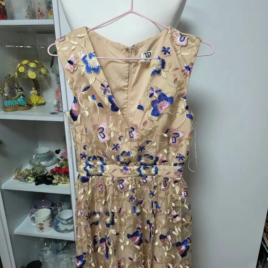 [BUNJANG] UK Brand Embroidered Long Dress / 영국 브랜드 자수 롱원피스