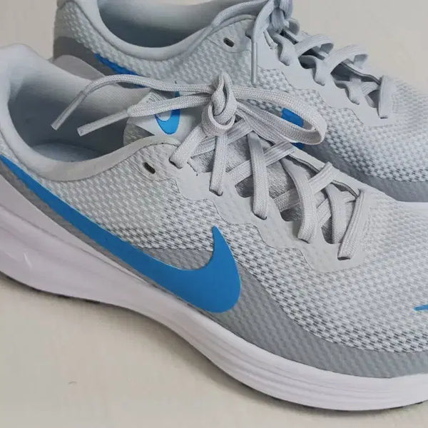 [BUNJANG] Nike Revolution 8 Running Shoes / 나이키 레볼루션 8  운동화 런닝화//250