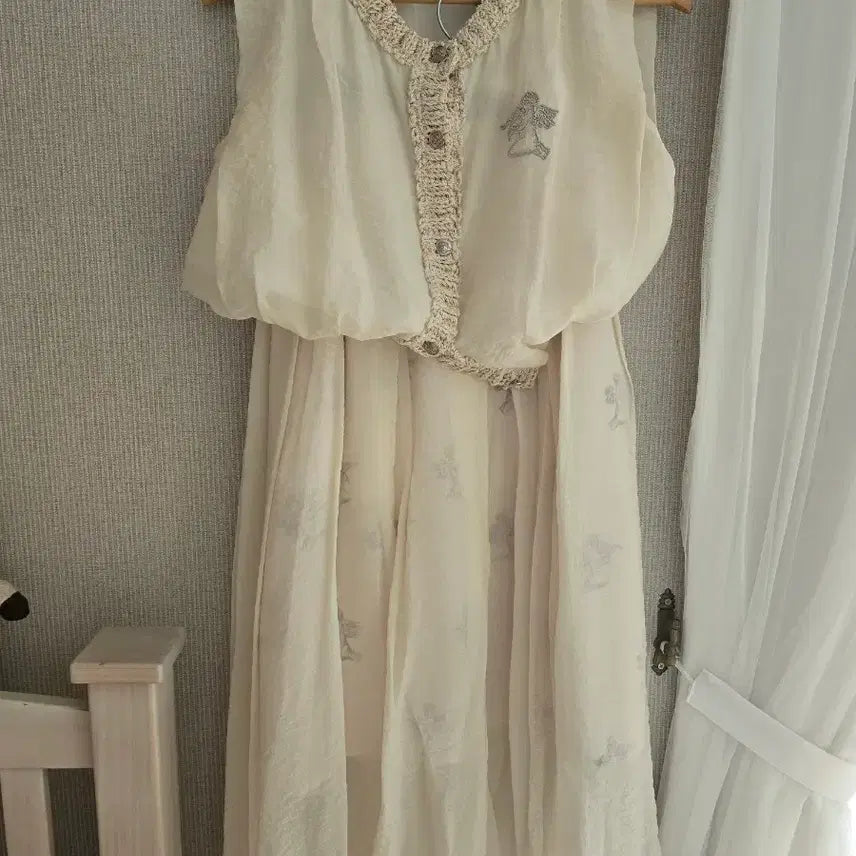 [BUNJANG] Ozzo Second Angel Embroidery Long Dress / 오즈세컨 아이보리 천사 자수 원피스