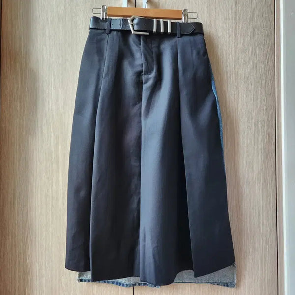 [BUNJANG] Denim Mixed Pleats Long Skirt (Black) / 데님 믹스플리츠 롱 스커트 (black)