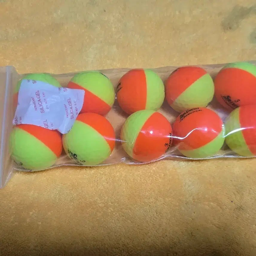 [BUNJANG] Srixon Q-Star Tour Split Matte Golf Balls (A+ Grade) / 스릭슨 반반 무광볼입니다 A+