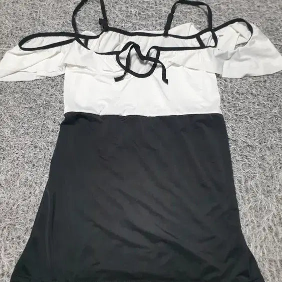 [BUNJANG] Off-Shoulder Mini Dress - OL/Cute Event Style / 오프 숄더 OL/큐티 이벤트용 미니 원피스 Free (착샷O)