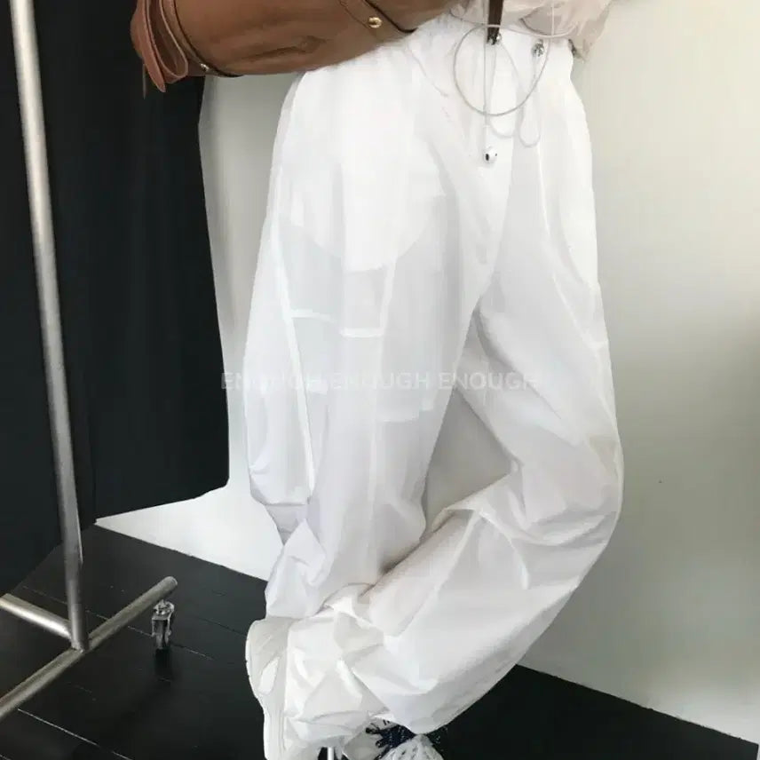 [BUNJANG] WIA Volume Parachute Pants / 위아 볼륨 파라슈트 팬츠