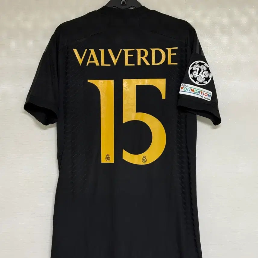 [BUNJANG] Real Madrid 23-24 Third Authentic Valverde Jersey / [해외L] 23-24 레알마드리드 써드 어센틱 발베르데