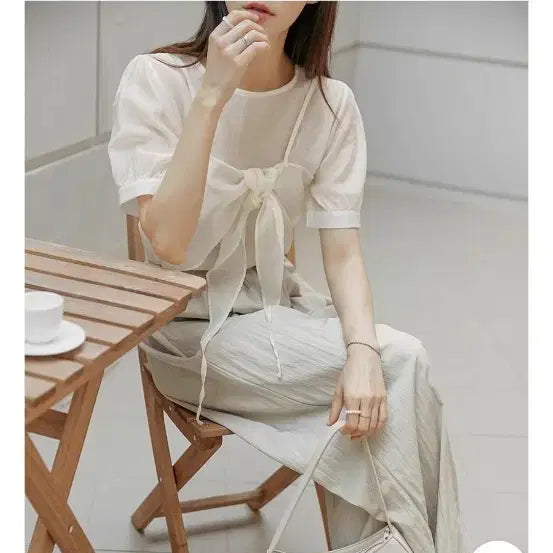 [BUNJANG] Common Unique Satin Two-Way Blouse / 교신 커먼유니크 새틴 투웨이 블라우스 (하객룩 피로연 상견례 원피스 면접 미시룩