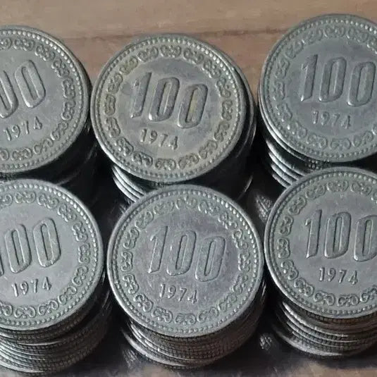 [BUNJANG] 1974 & 1978 100 Won Coin Bundle Set (200 Coins Total) / 동전 구도안 1974년 100원 100개 1978년 100원 100개  총 200개 일괄