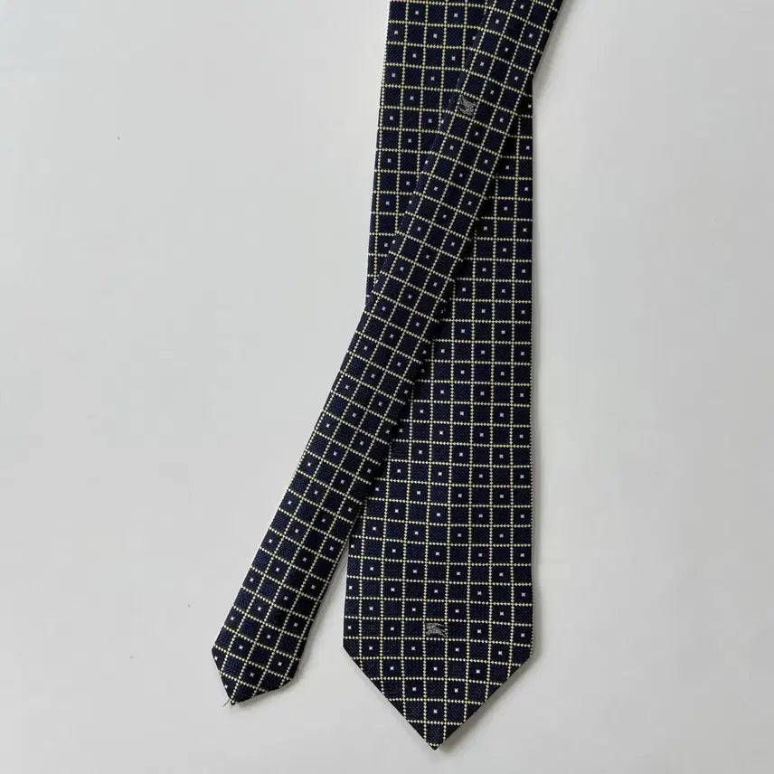 [BUNJANG] Burberrys Silk Logo Necktie / 버버리 심플로고 정품 명품 넥타이 (Burberrys)