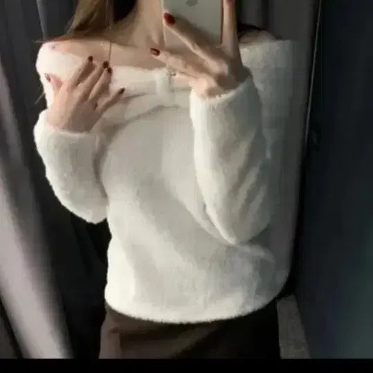 [BUNJANG] Merion My Mel Off-Shoulder Knit / 메리온 마이멜 오프숄더 니트