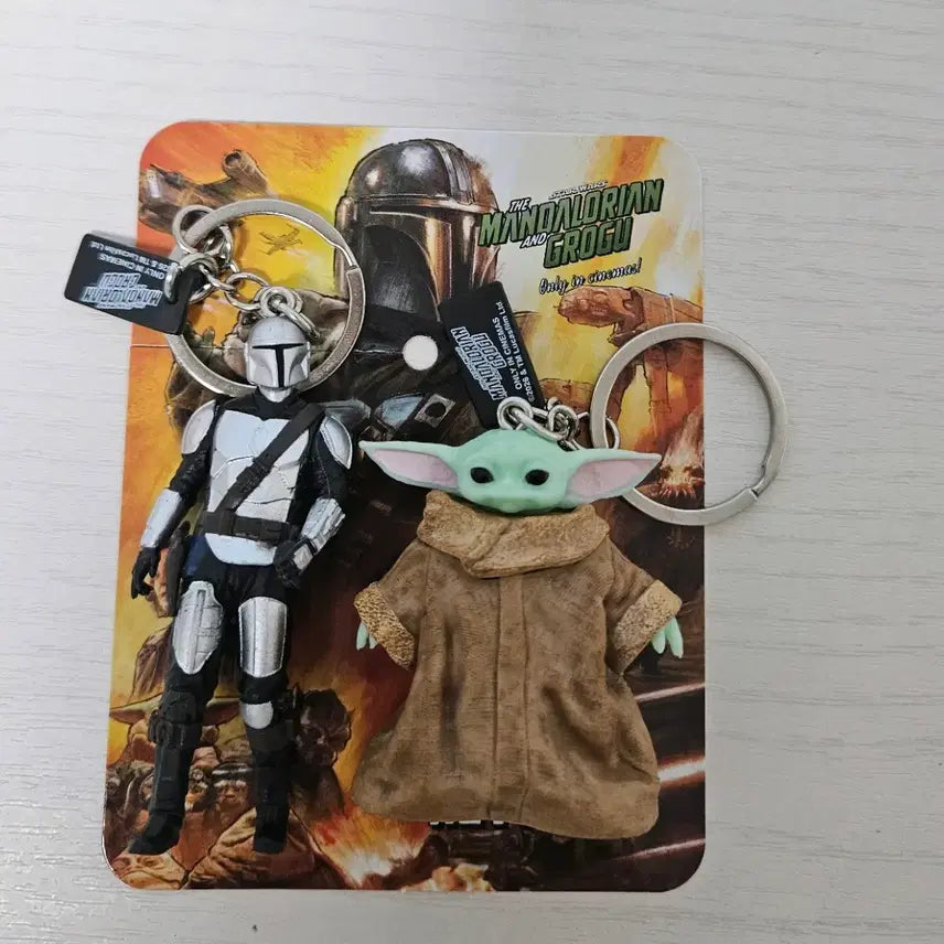 [BUNJANG] Star Wars The Mandalorian & Grogu Keychain / 스타워즈 만달로리안&그로구 키링