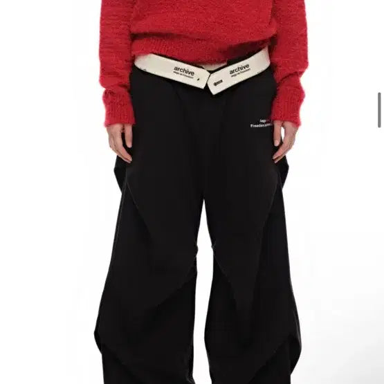 [BUNJANG] Ego Freedom Lab Nip Arch Two-Way Pants Black / 이고프리덤랩 닙 아치 투웨이 팬츠 블랙