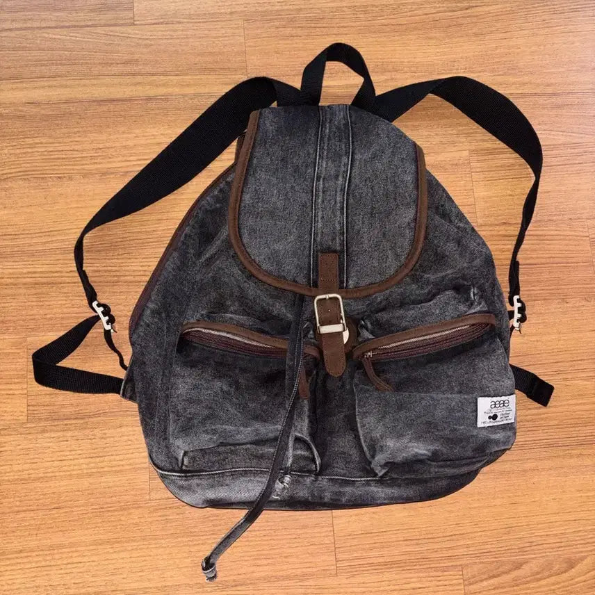 [BUNJANG] aeae Out Pocket Denim Backpack / aeae 데님 백팩 OUT POCKET DENIM BACKPACK